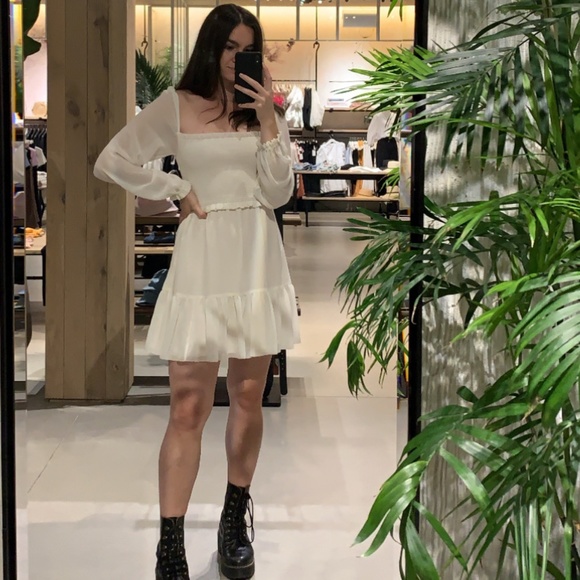 Aritzia Dresses & Skirts - Wilfred Tempest Dress